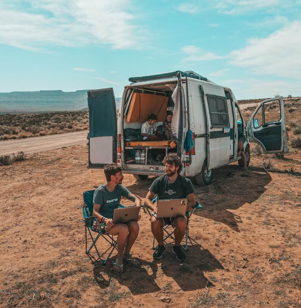 Keep Nomad vivendo na van